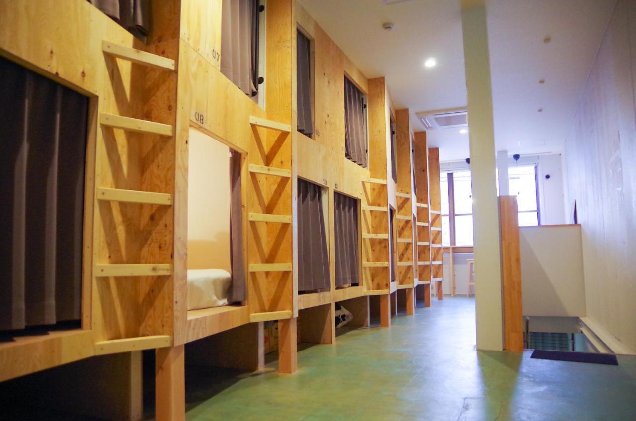 แทรเวลเลอร์ เฮาส์ รูทส์ Hostel ทากาโอกะ ภายนอก รูปภาพ